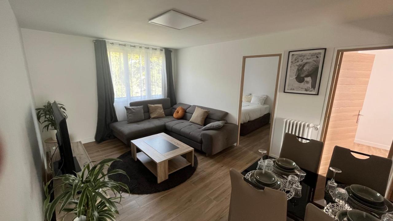Appartement Spacieux Clichy-sous-Bois Exterior foto